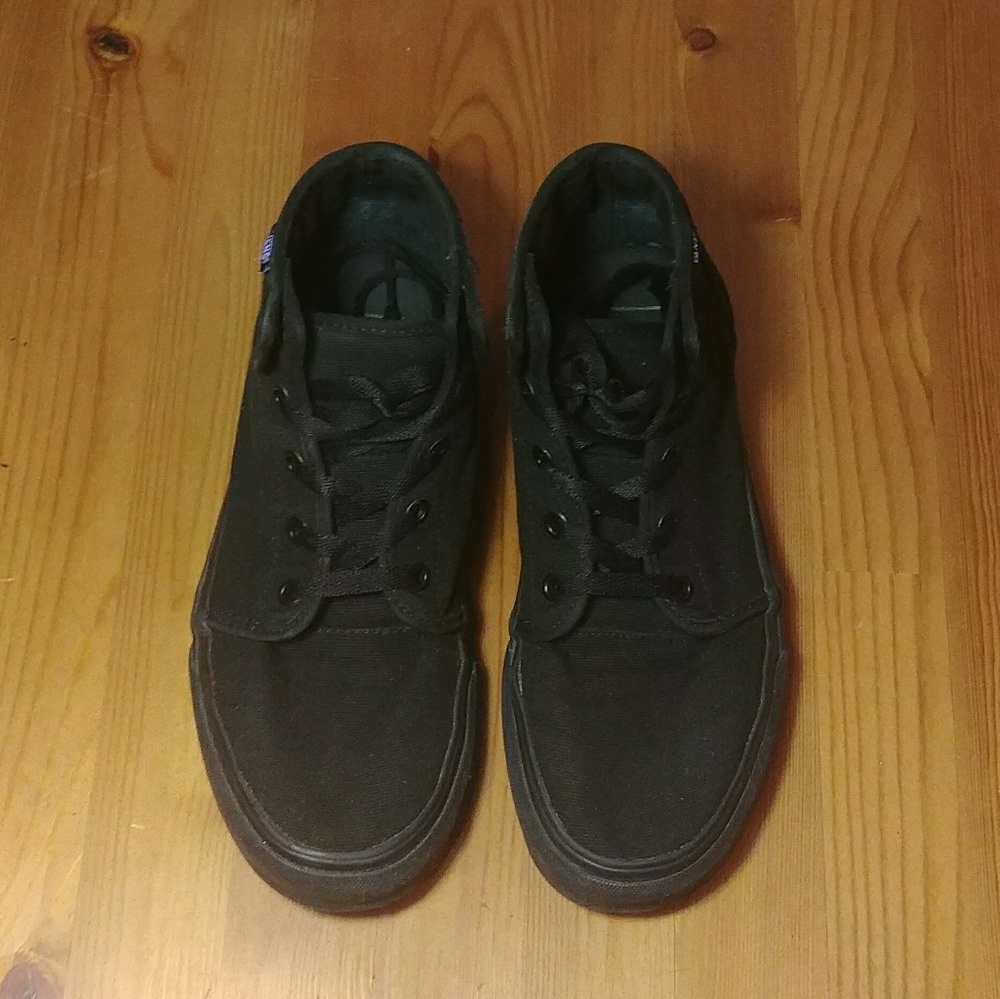 BLACK CANVAS MID VANS